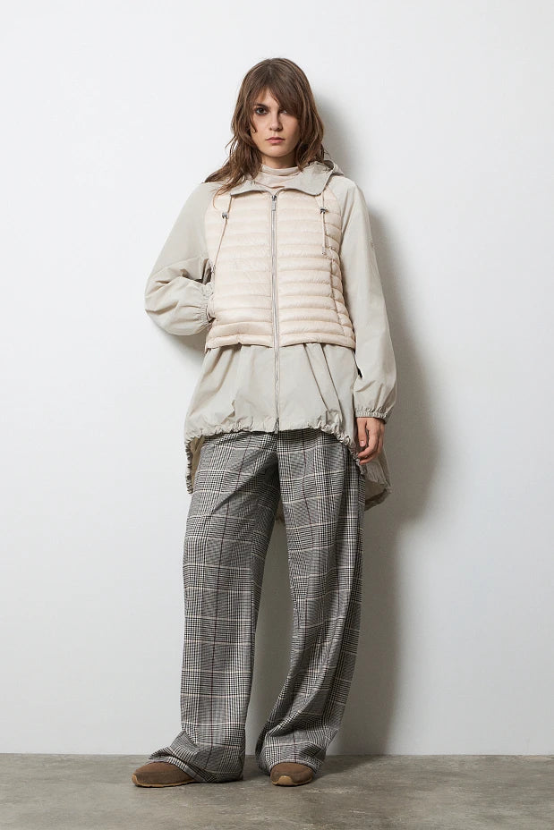Chaqueta acolchada combinación de tejidos