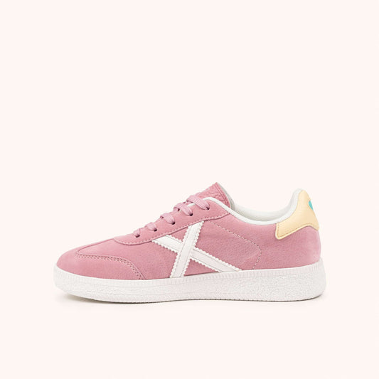 MUNICH MINI BARRU 18 Zapatillas Infantiles Rosa Pastel con Cordones y Detalles en Crema