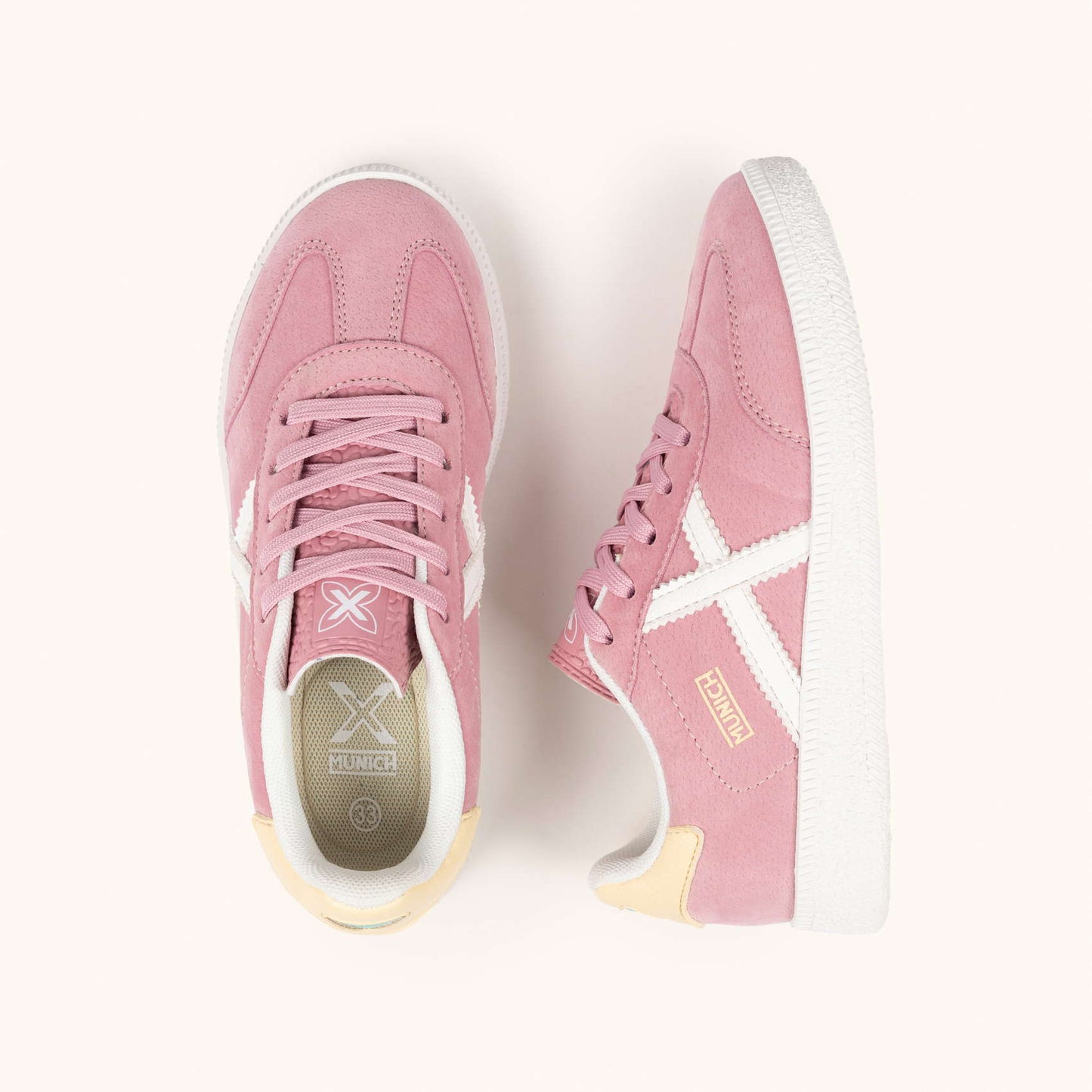 MUNICH MINI BARRU 18 Zapatillas Infantiles Rosa Pastel con Cordones y Detalles en Crema
