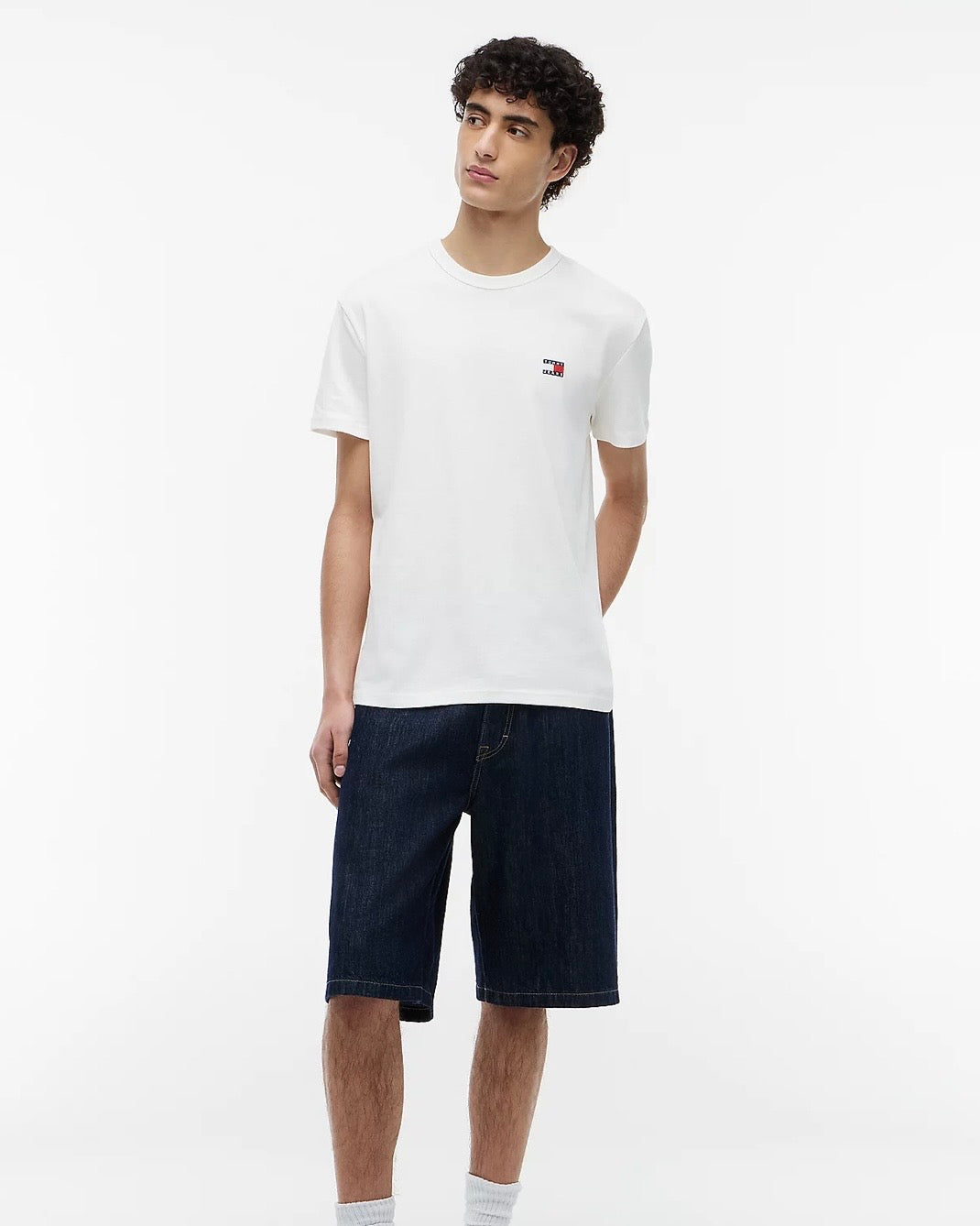 Camiseta con cuello redondo y parche de Tommy