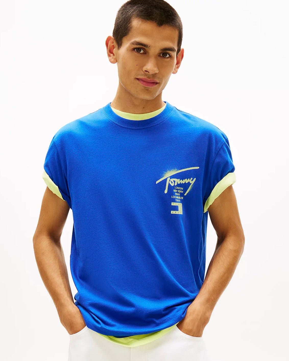 Camiseta de punto con logo con la firma