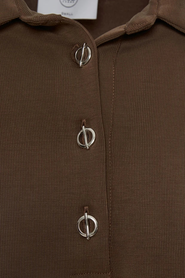 Oversized blouse with collar