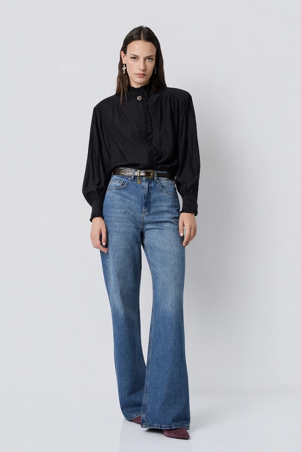 Camisa con detalles de encaje