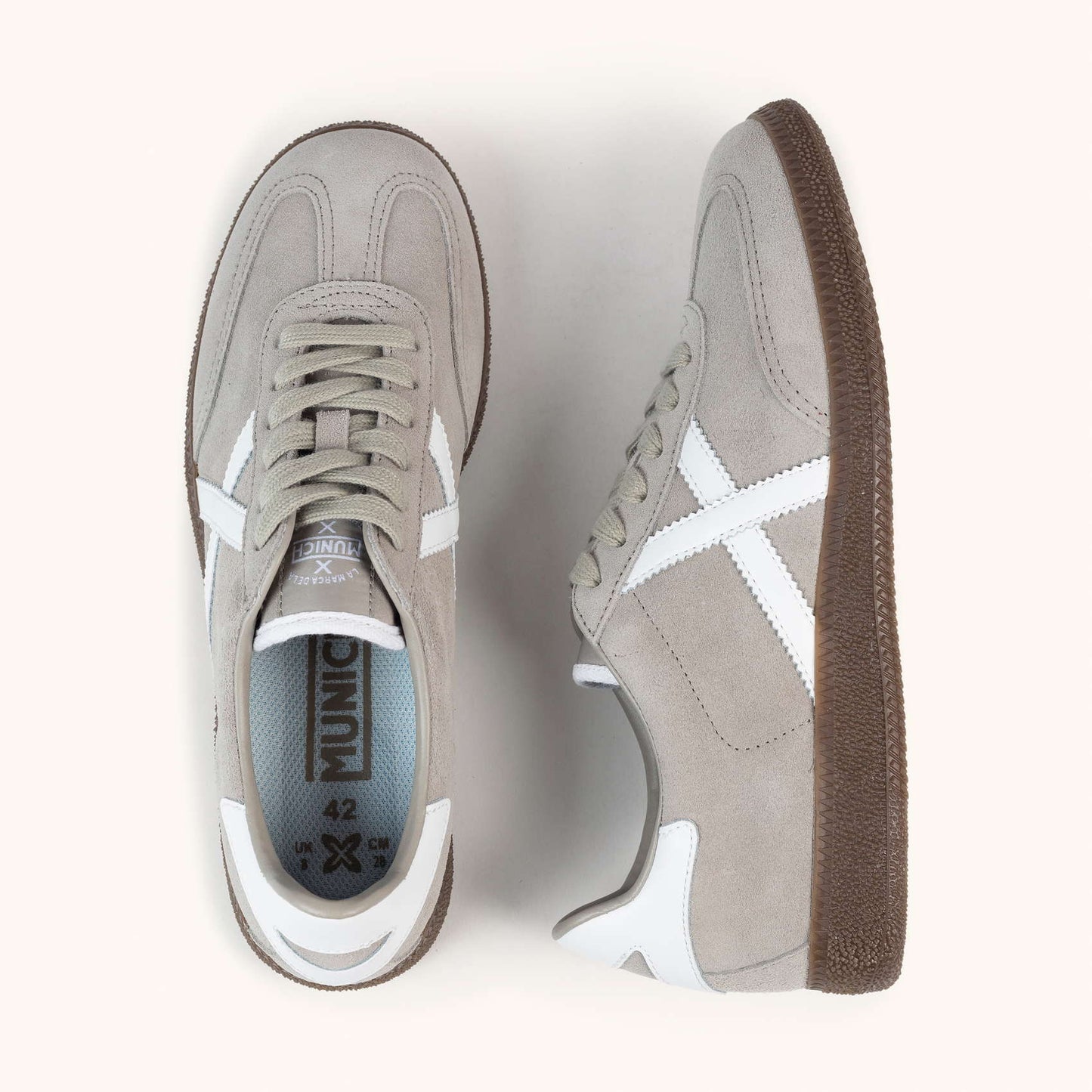 MUNICH BARRU 216 Zapatilla casual de serraje gris con suela caramelo