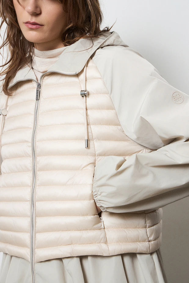 Chaqueta acolchada combinación de tejidos