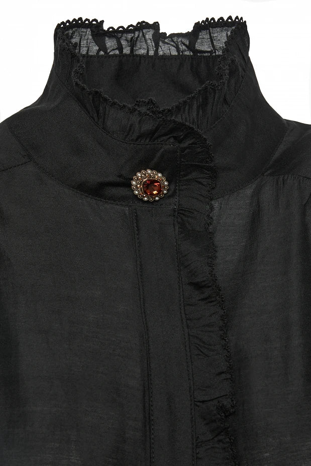 Camisa con detalles de encaje
