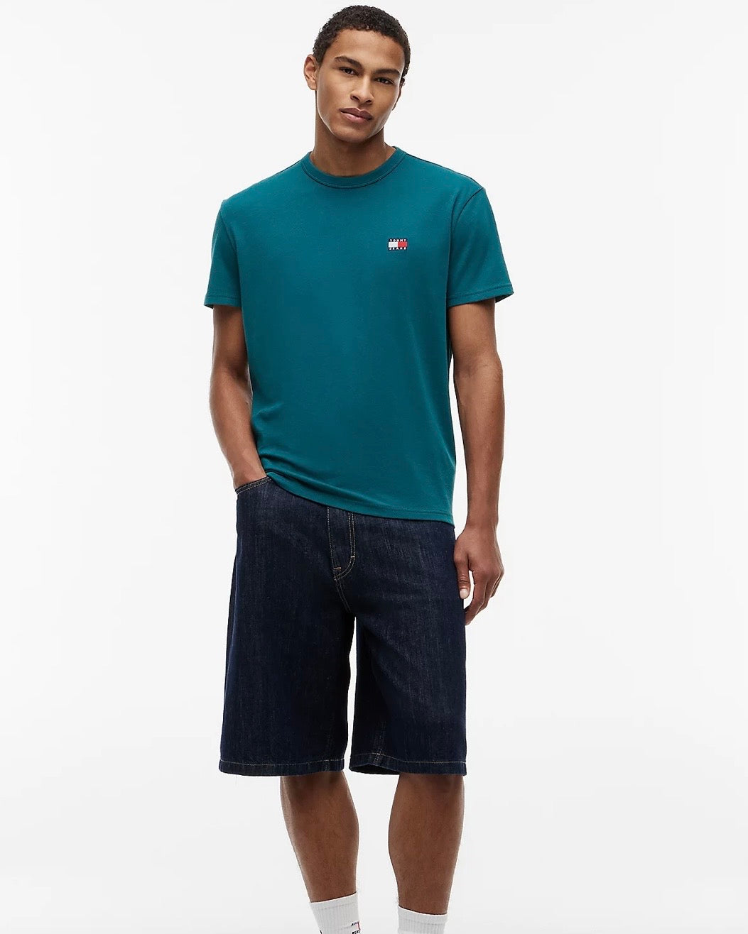 Camiseta con cuello redondo y parche de Tommy
