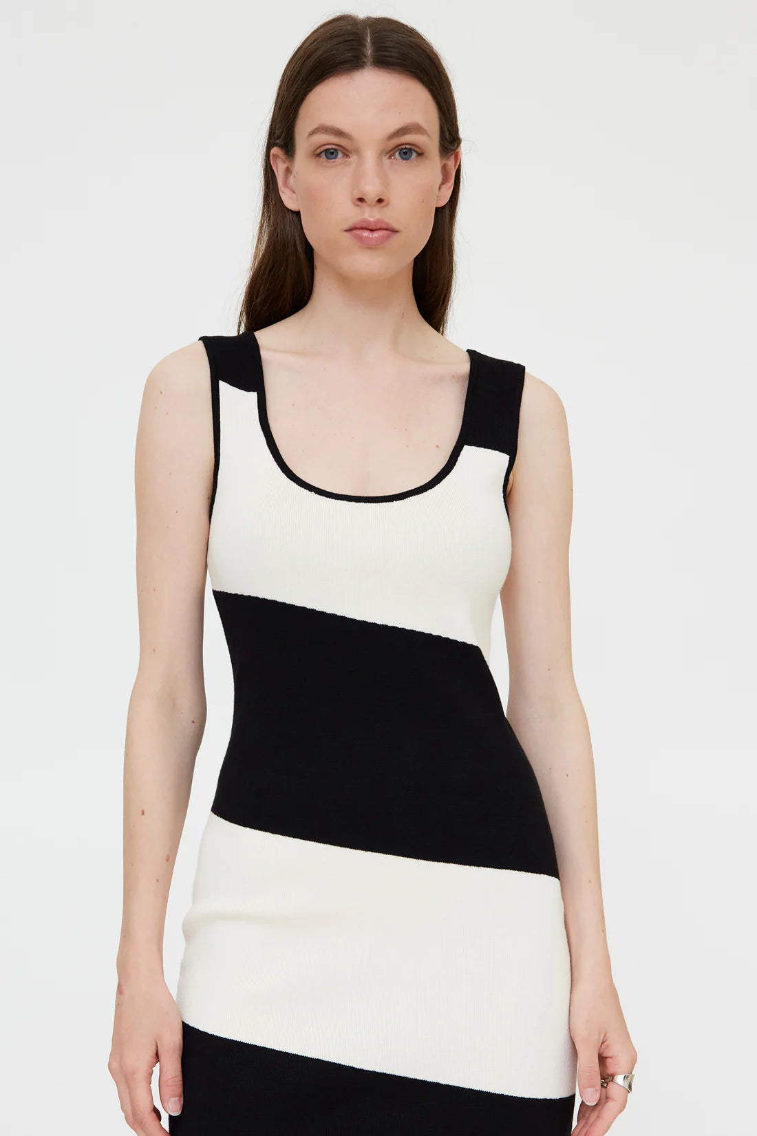 Vestido midi de punto rayas blanco y negro