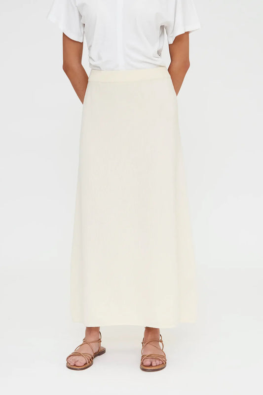 Falda larga blanca