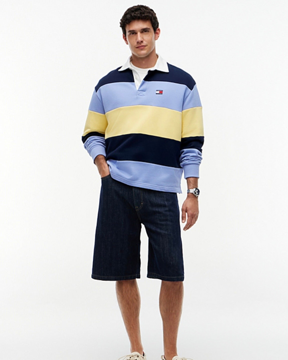 Polo de rugby de rayas con parche de Tommy