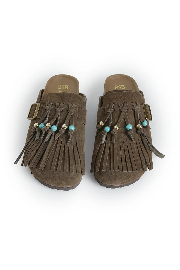Fringed clogs