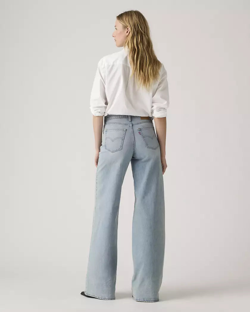 JEANS 728 DE PIERNA ANCHA Y TIRO ALTO
