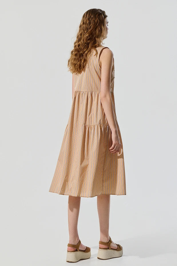 Vestido camisero sin mangas midi con volantes
