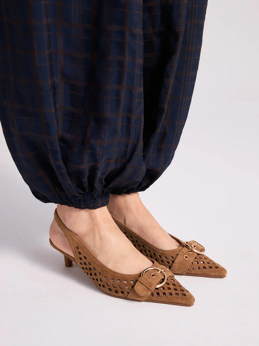 NINA-3381 ANTE CAMEL
6542