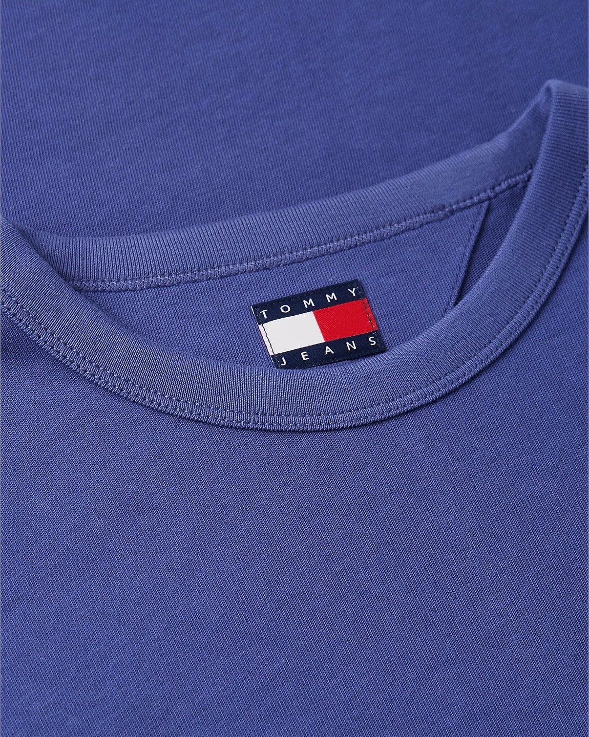 Camiseta con cuello redondo y parche de Tommy