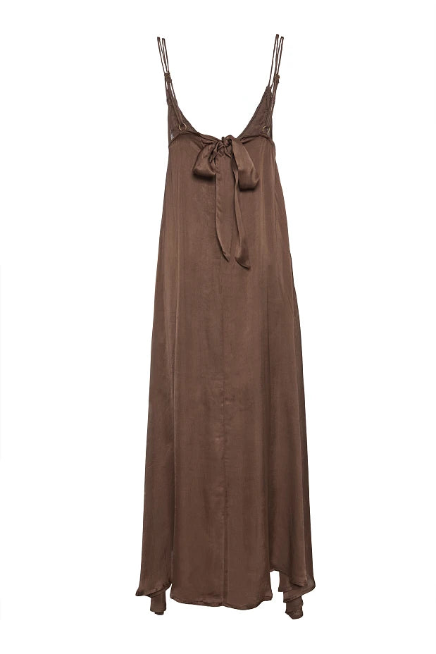Vestido largo con detalles bordados